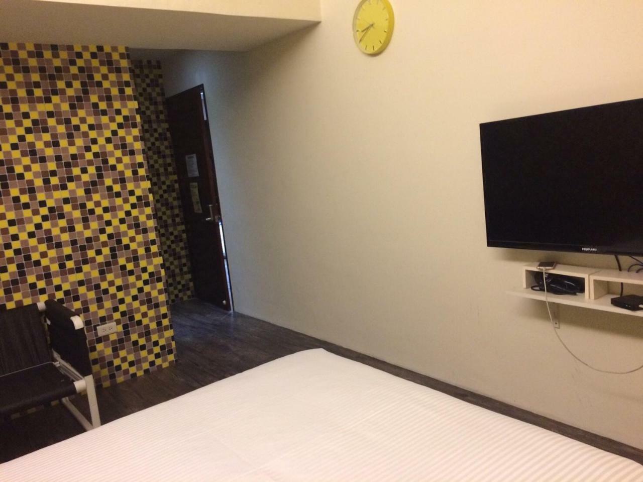 Apartament Traveler Station R15 Kaohsiung Zewnętrze zdjęcie