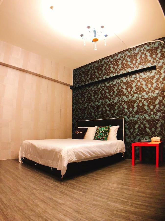Apartament Traveler Station R15 Kaohsiung Zewnętrze zdjęcie