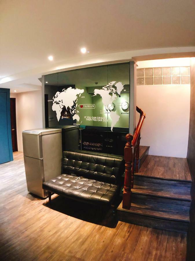 Apartament Traveler Station R15 Kaohsiung Zewnętrze zdjęcie