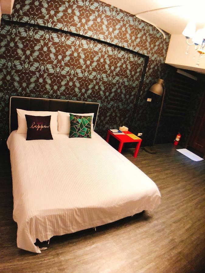 Apartament Traveler Station R15 Kaohsiung Zewnętrze zdjęcie